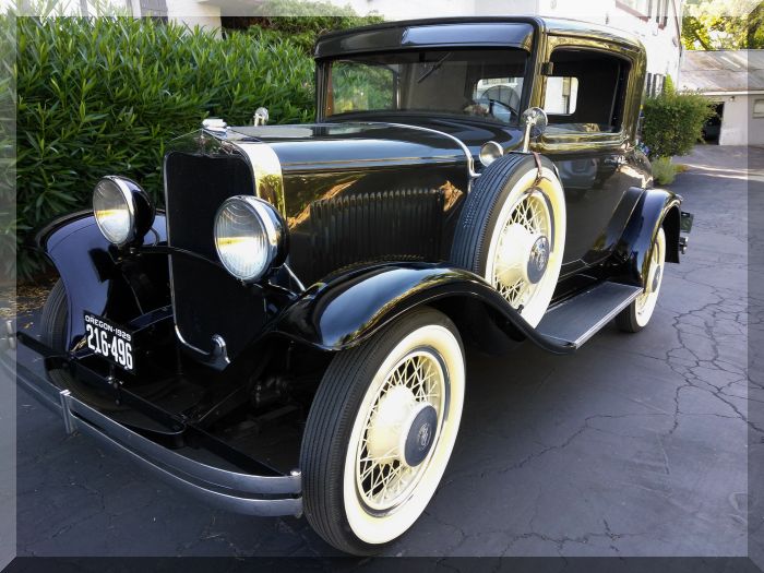 1930 Dodge 'Dual Sidemount'5 Window Coupe